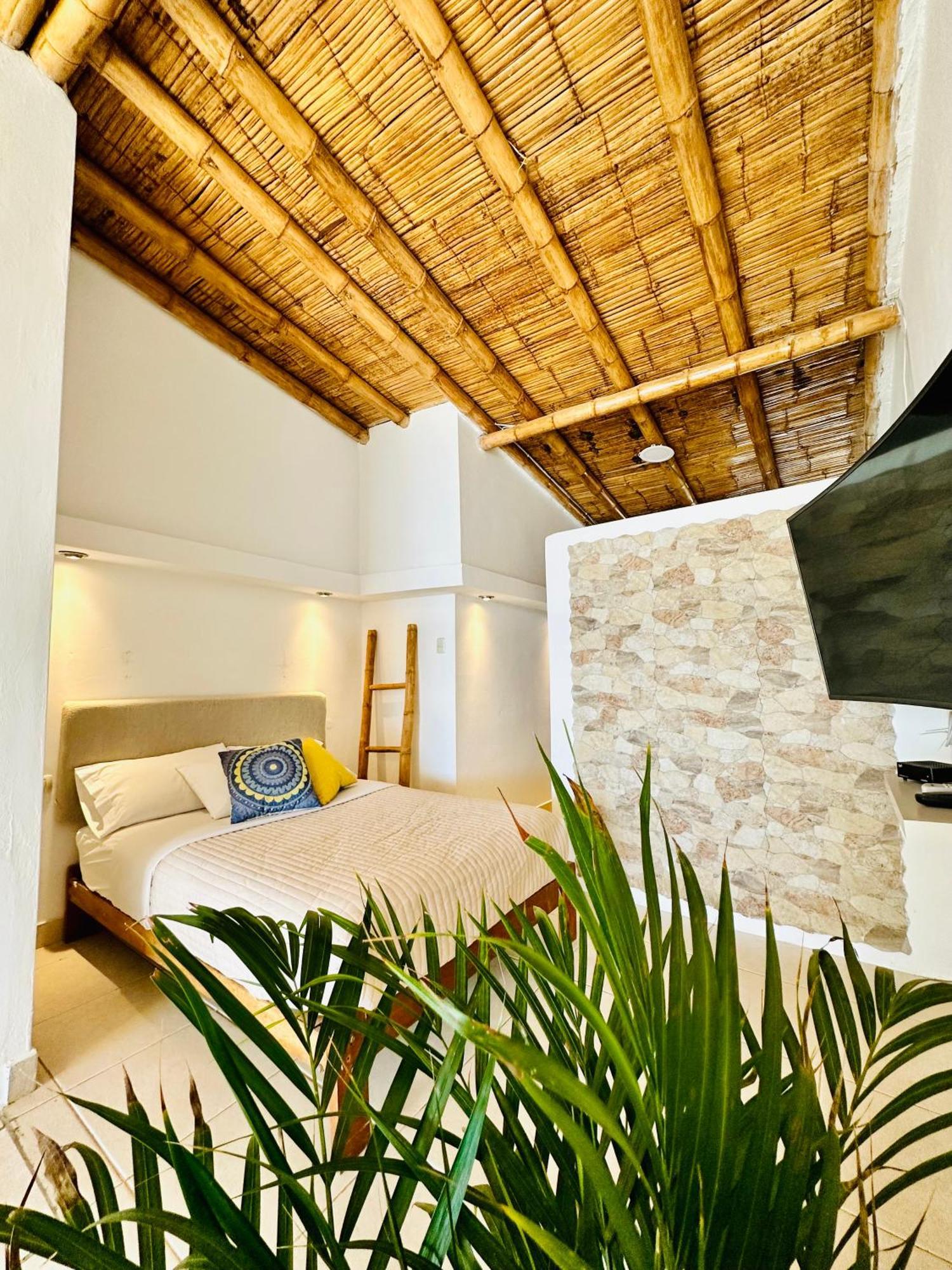 Hotel Puerto Antiguo Los Órganos المظهر الخارجي الصورة