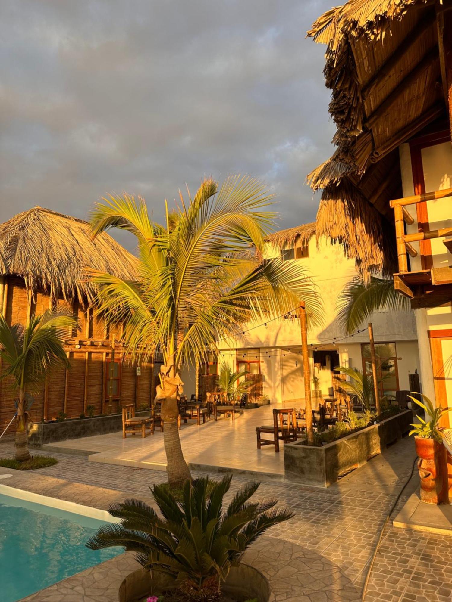 Hotel Puerto Antiguo Los Órganos المظهر الخارجي الصورة