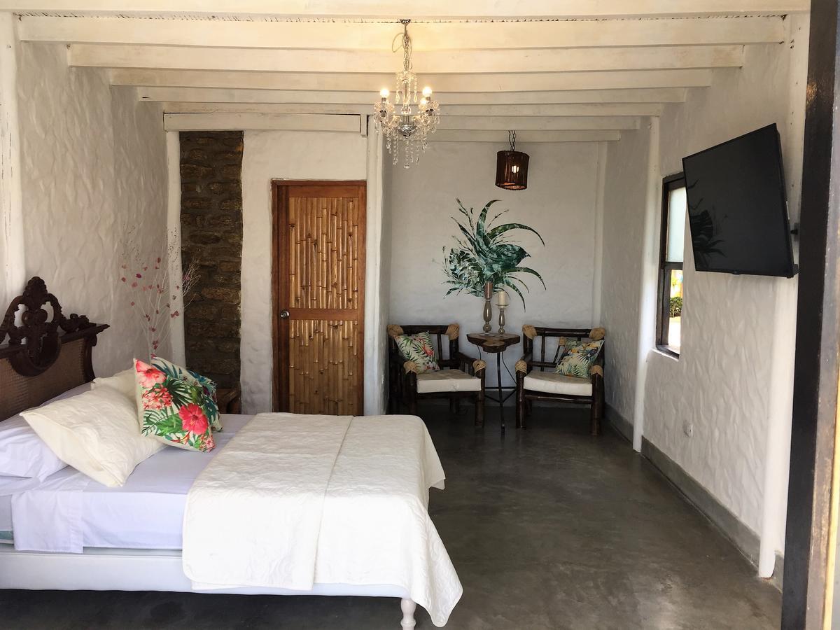 Hotel Puerto Antiguo Los Órganos المظهر الخارجي الصورة